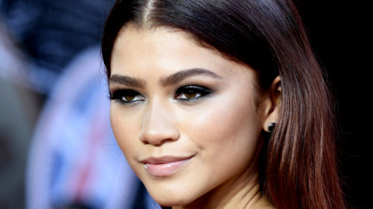 How Tall Is Zendaya? The Truth Revealed